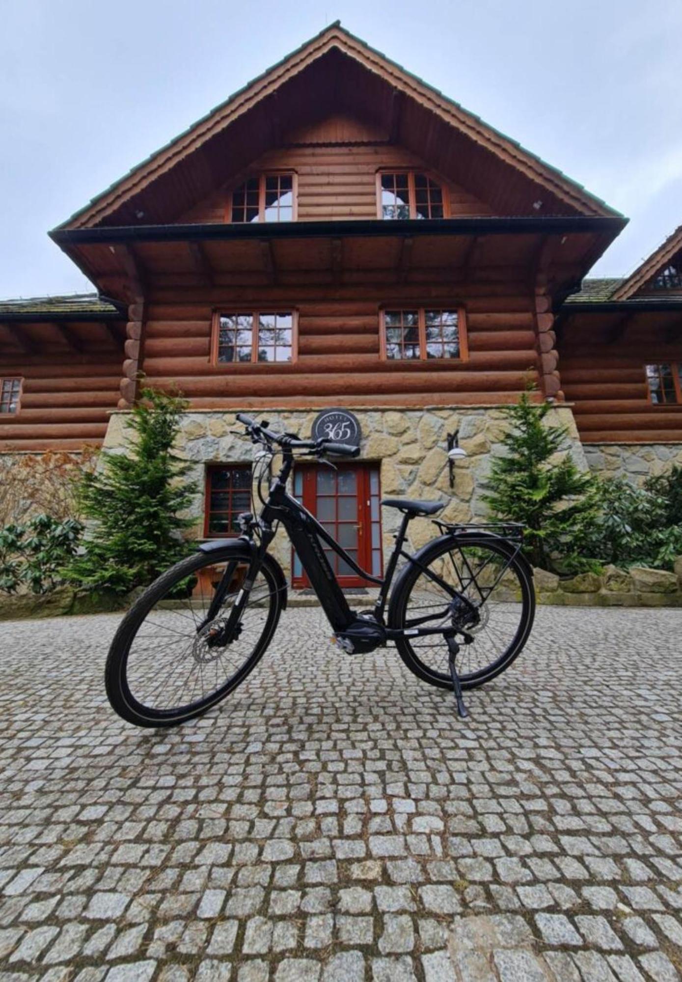Hotel 365 Kielce Eksteriør bilde