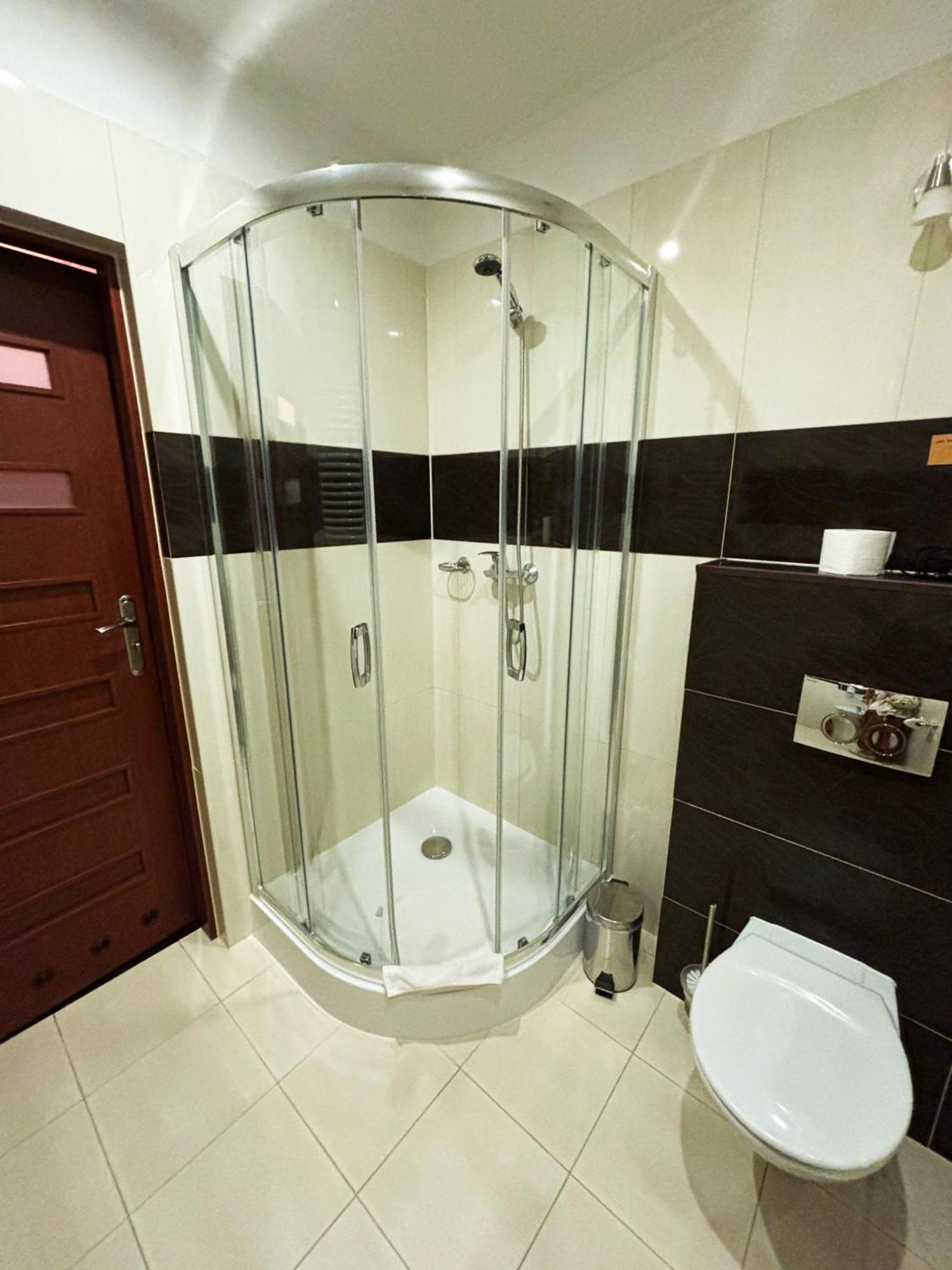 Hotel 365 Kielce Eksteriør bilde